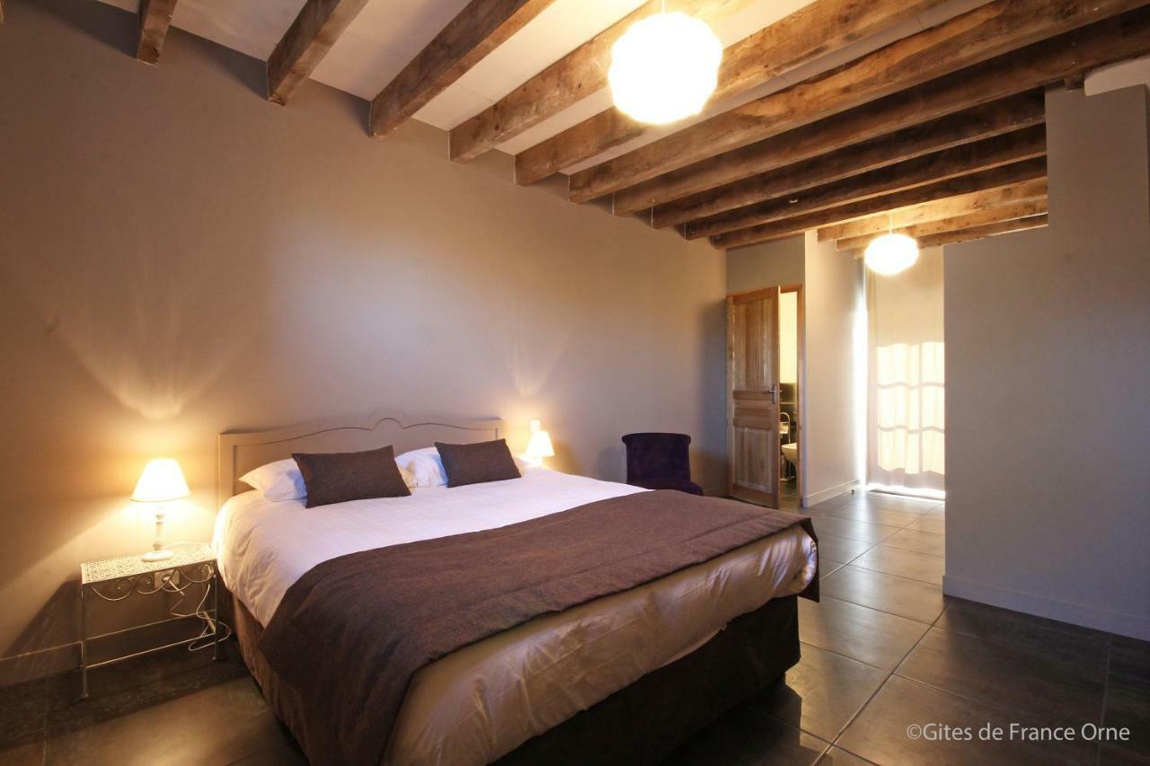 La Corbonniere Bed & Breakfast Geneslay Exterior photo