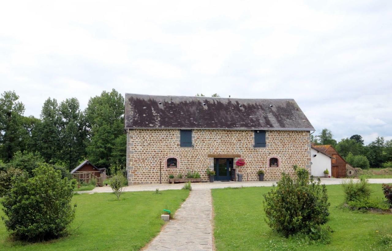 La Corbonniere Bed & Breakfast Geneslay Exterior photo